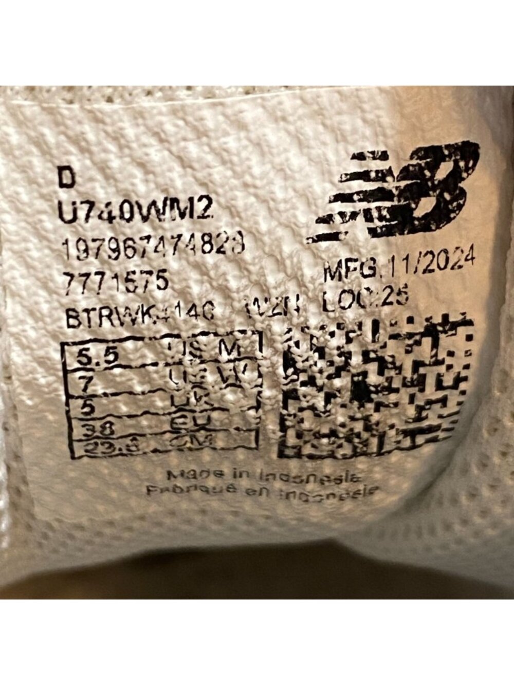 New Balance Women's Athletic Sneakers in White and Light Gray - Picture 8 of 8